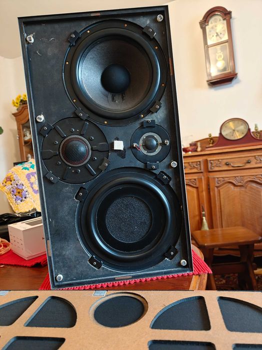 Bang  Olufsen 5700 Beovox najwyzszy model