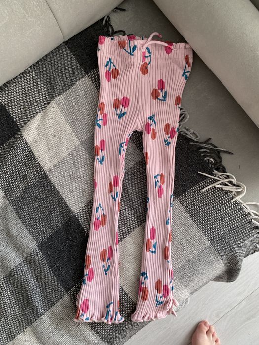 неймовірний костюм zara , футболка + лосини