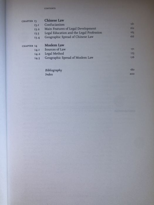 Książka „Concise introduction to Comparative law”