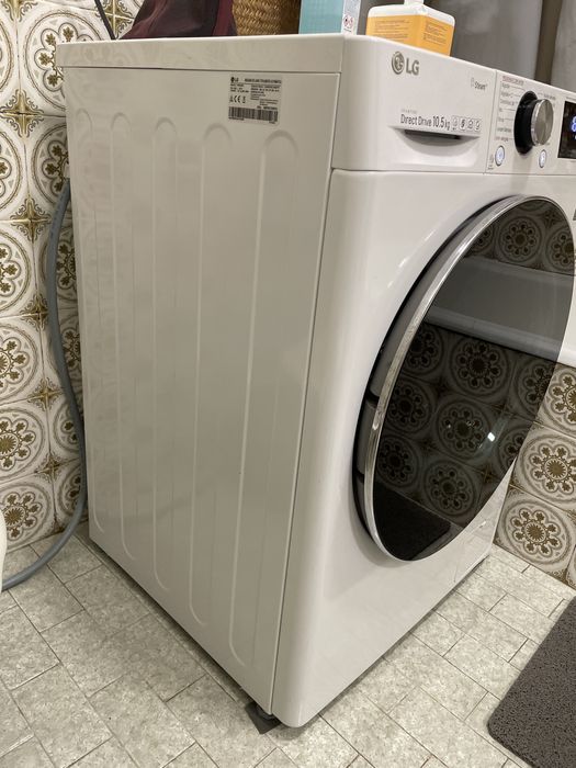 Maquina lavar roupa LG Inverter Direct Drive 10.5kg