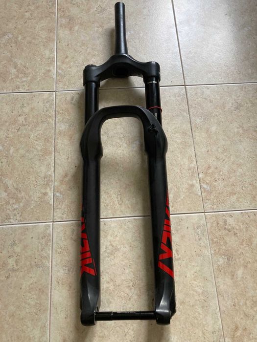 Suspensão Rock Shox Lyrik