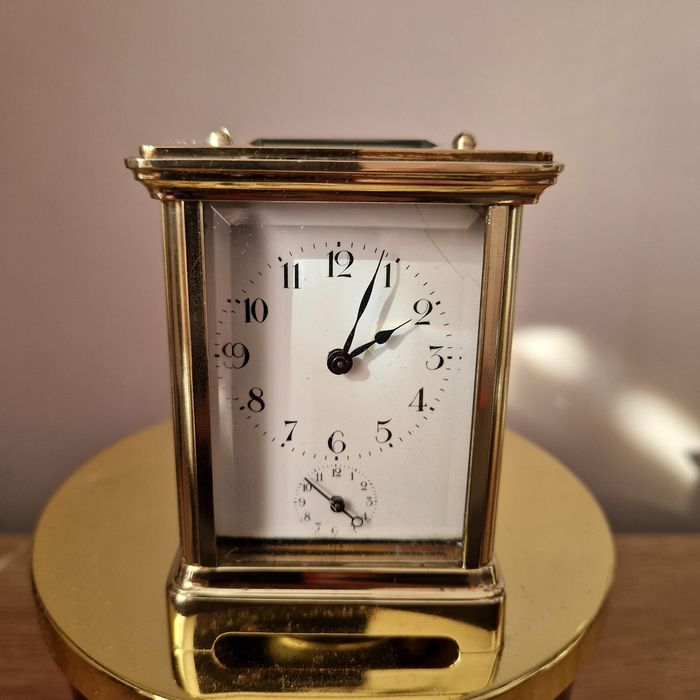 Sprzedam piękny zegar miniatura