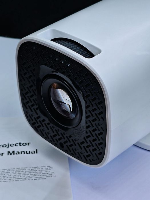 Projetor 1080 p android  WiFi & Mirror imaculado.