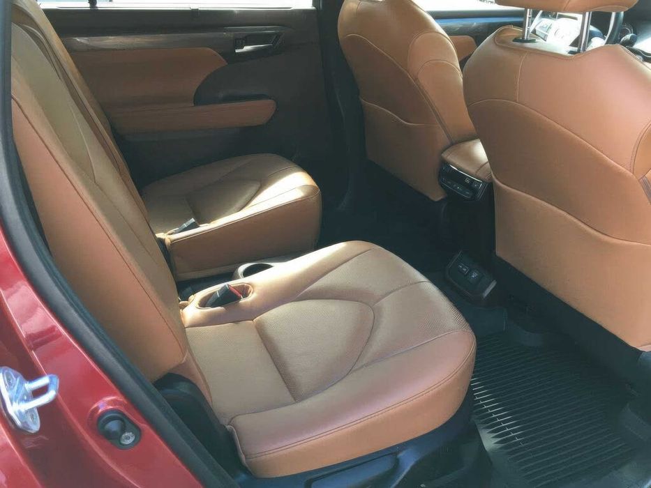 Toyota Highlander Hybrid Platinum      2022
