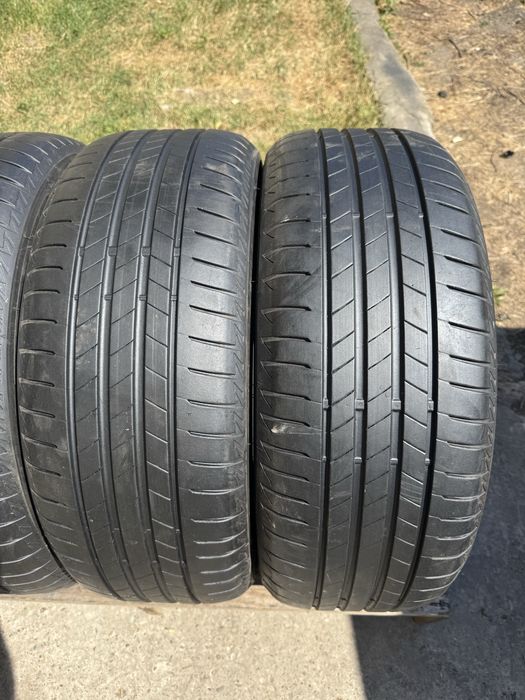 225/55R17 Bridgestone Turanza T005