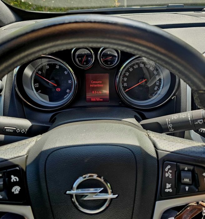Opel Astra J GTC 1.7 diesel Isuzu