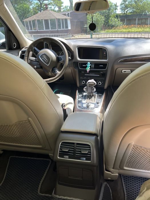 Audi Q5 PREMIUM PLUS 2012  2.0 Quattro
Автомобіль у відмінному стані,