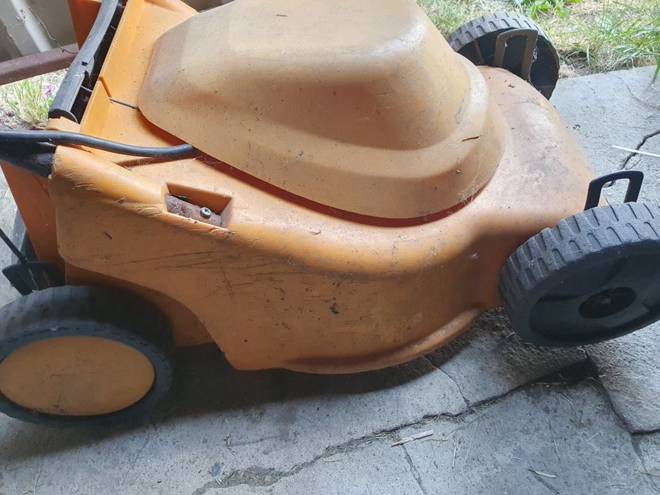 Kosiarka elektryczna Partner