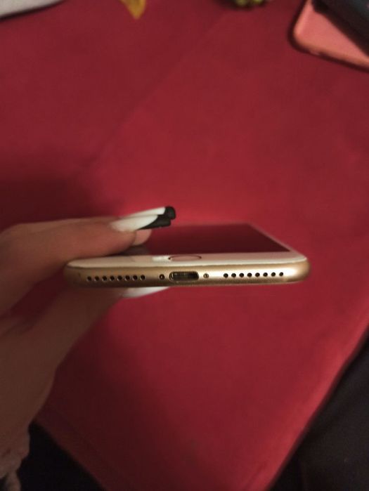 IPhone 8+ на 64Гб