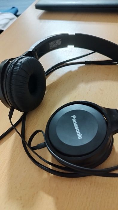 Słuchawki nauszne Panasonic przewodowe