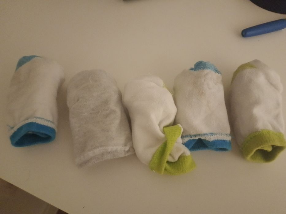 Sprzedaję 5 par skarpetek za 15 zł