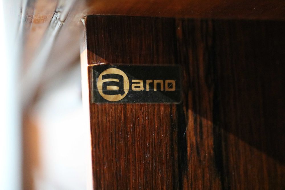 Aparador escandinavo da década de 1960 em pau santo