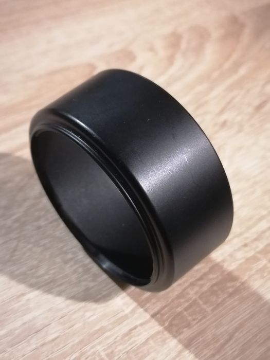 Osłona przeciwsłoneczna do teleobiektywu 55mm