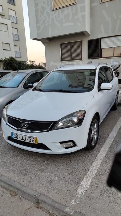 Kia Ceed SW 1.6 CRDi 115cv (2010) (Ler descrição)