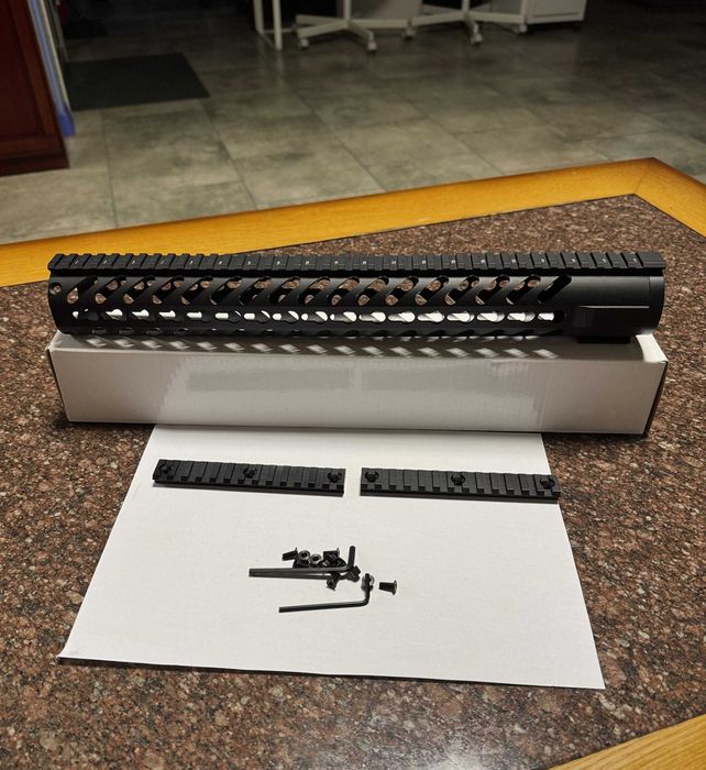 Цевье консольное для AR-15 Длина 42 см/40 слотов пр-во Monstrum  USA