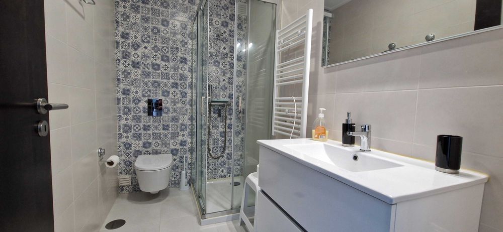 Apartamento T3 para férias com piscina e lugar de garagem