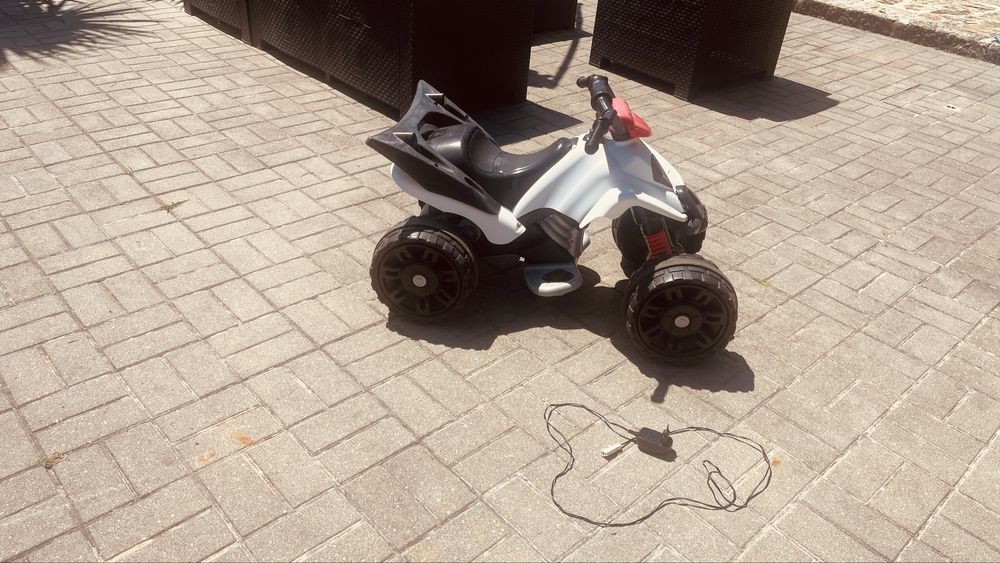 Moto 4 12v Injusa