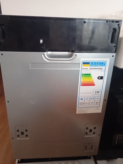Вбудована посудомийна машина Samsung DW50R4070BB / WT