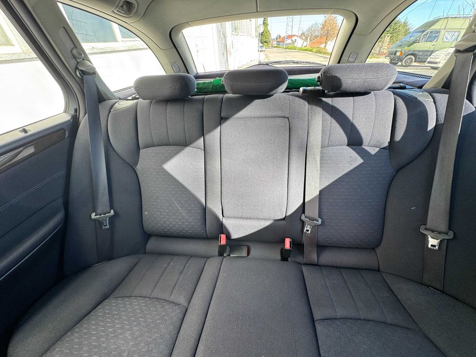 Mercedes C220 (S203)