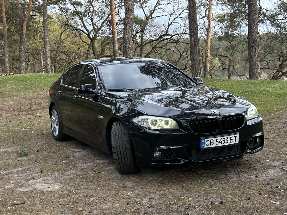 BMW F10 3 літра дизель гарний стан