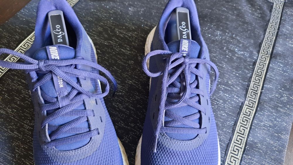 Buty sportowe firmy NIKE