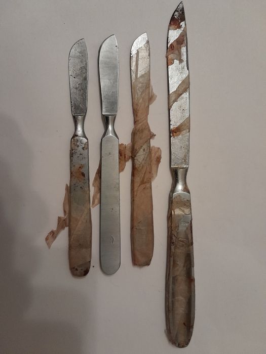 Ингалятор тонометр, негатоскоп термометр скальпель