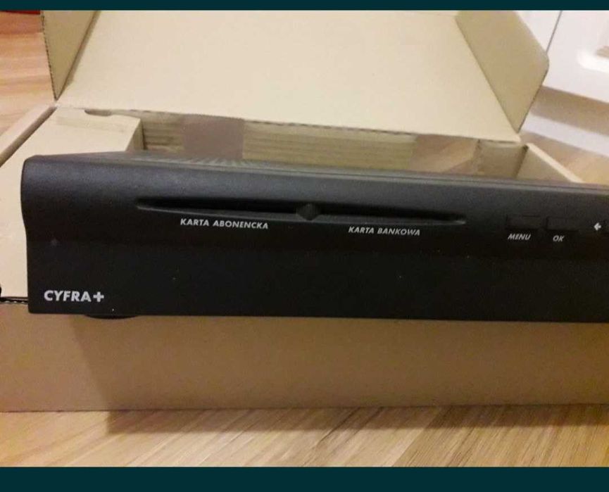 Dekoder tuner C+ tv sat pilot kpl NOWY