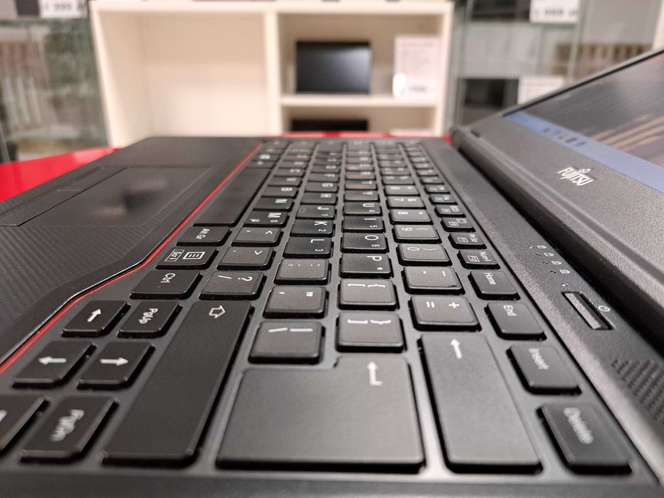 Laptop 14" Fujitsu LifeBook E5410 i5-10gen 16GB Win11 256SSD USB-C FHD