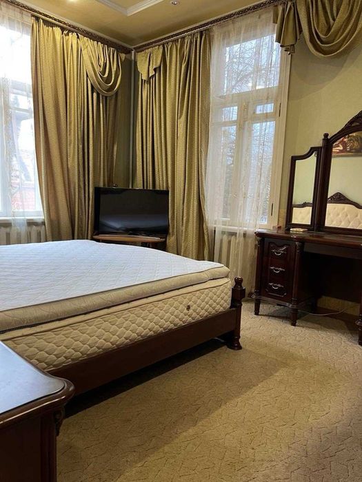 Продам 2-х этажный ДОМ ! Холодная Гора. Метро в 10 мин РОВНЫЙ уч-к