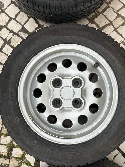 Jantes com pneus semi novos Peugeot 205 GTI