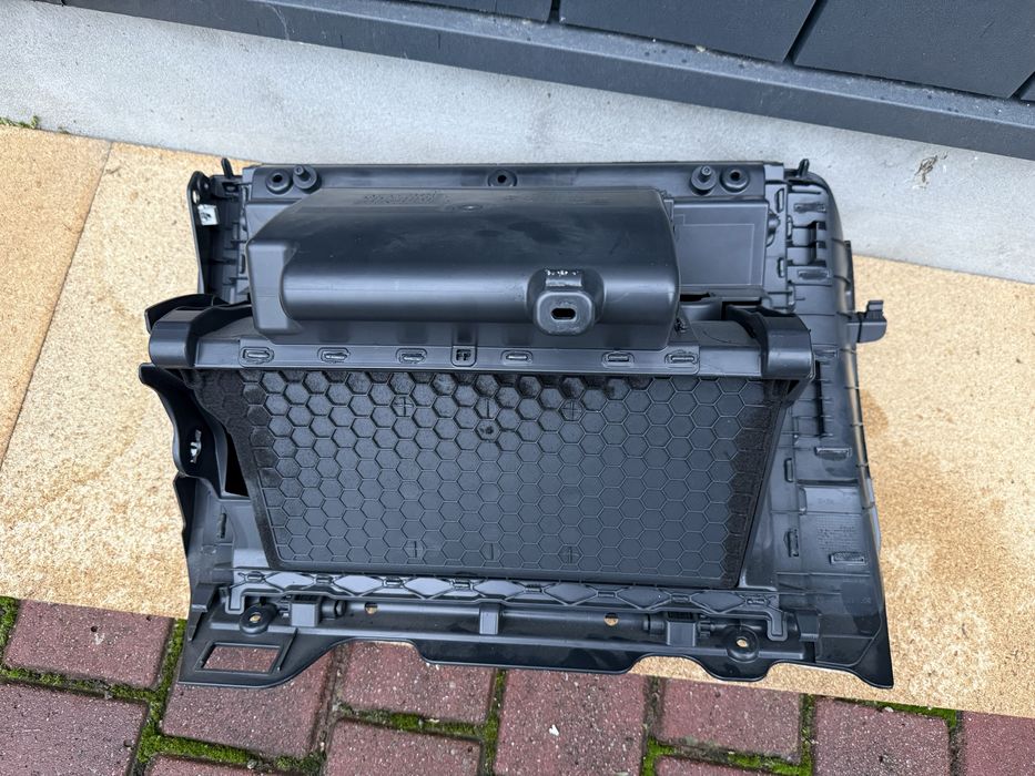 Бардачок GOLF 7, 5G1857097