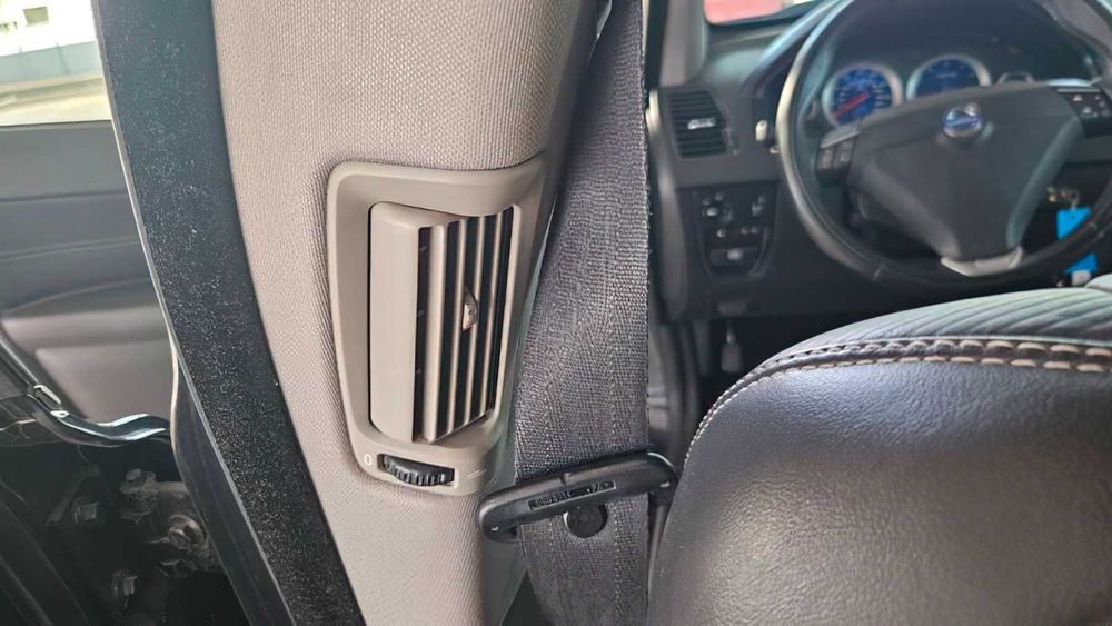 Volvo XC90      2014