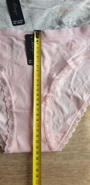 4×figi damskie XL