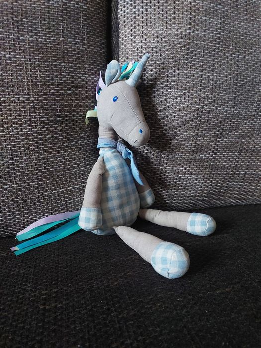 Єдіноріг іграшка