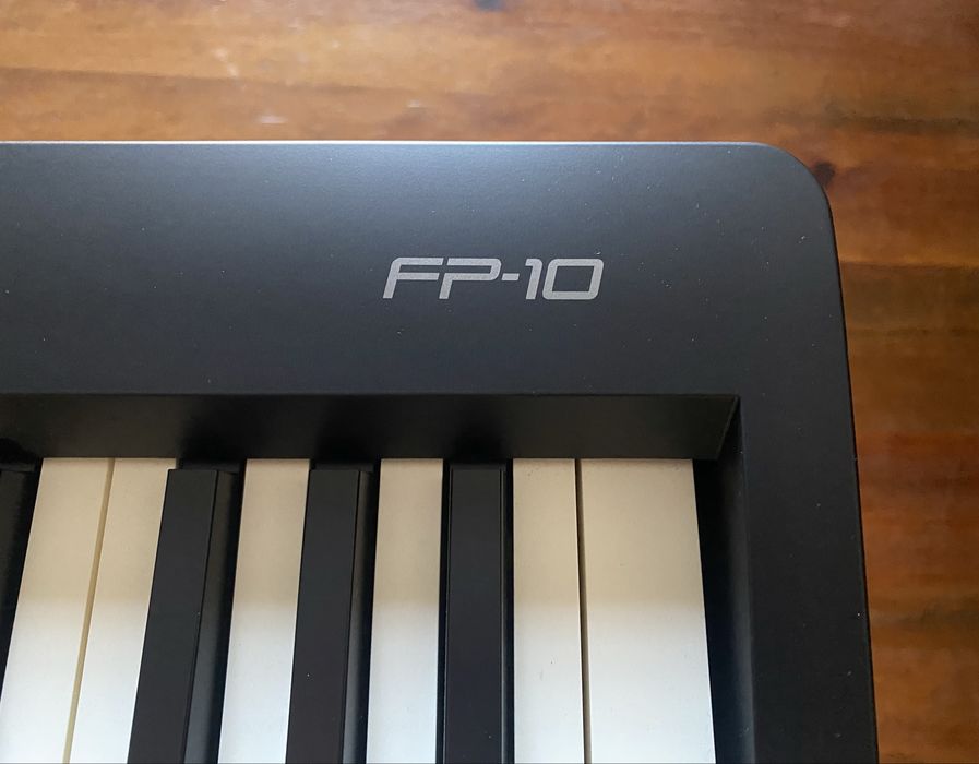 Roland FP 10 Piano Teclado