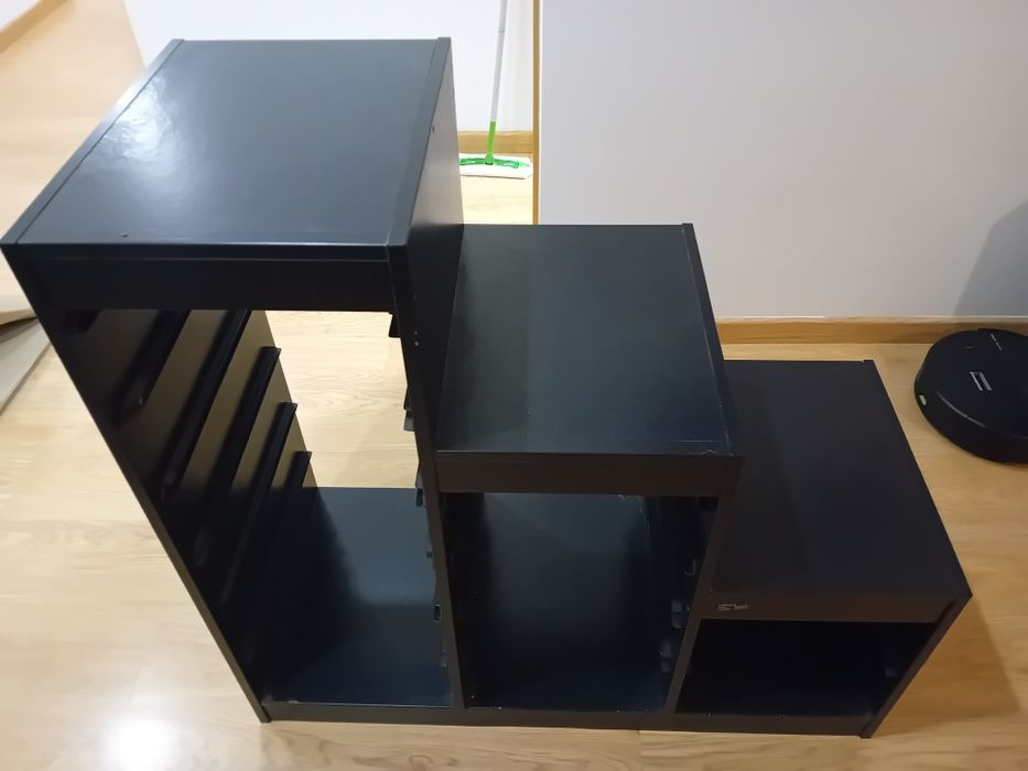 Movel preto Ikea