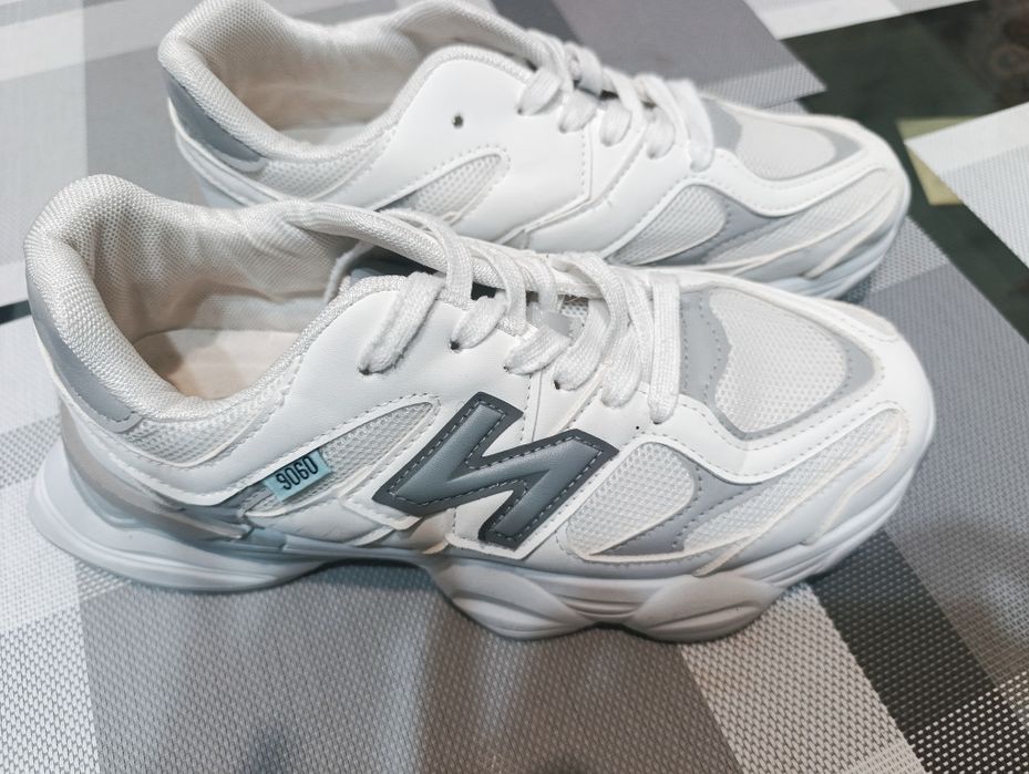 Кросівки кроси New Balance білі 41 розмір