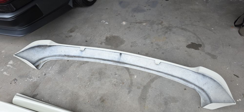 Bodykit c123 mercedes kolor!! Ciepło biały