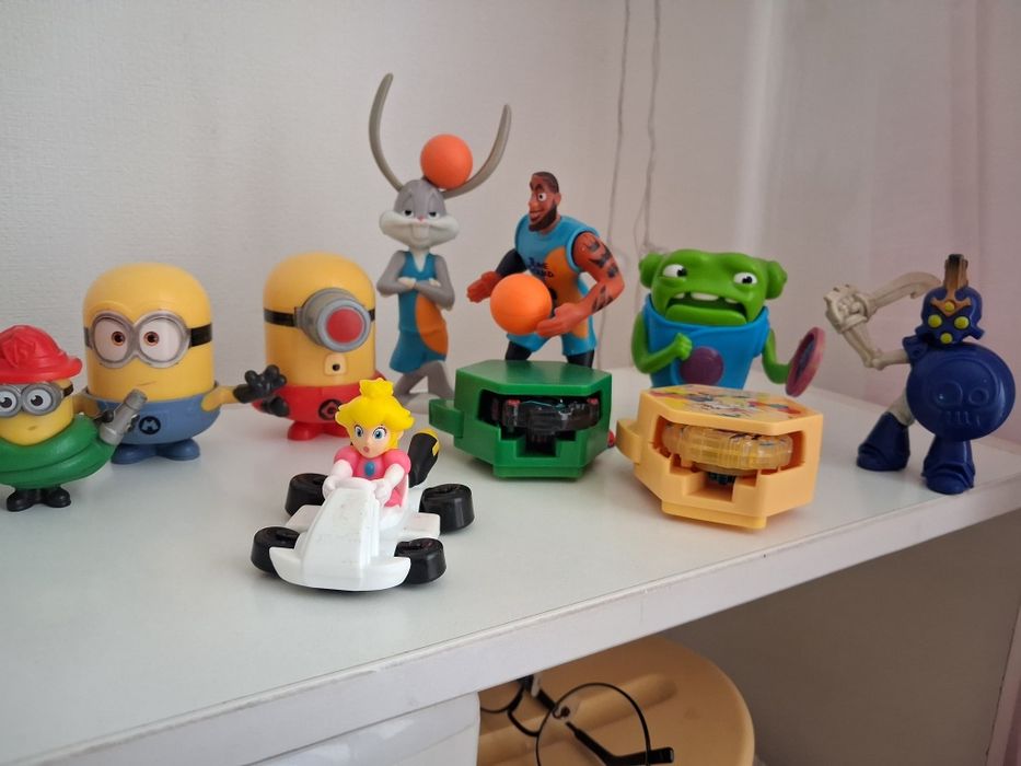 Продам іграшки з McDonald's