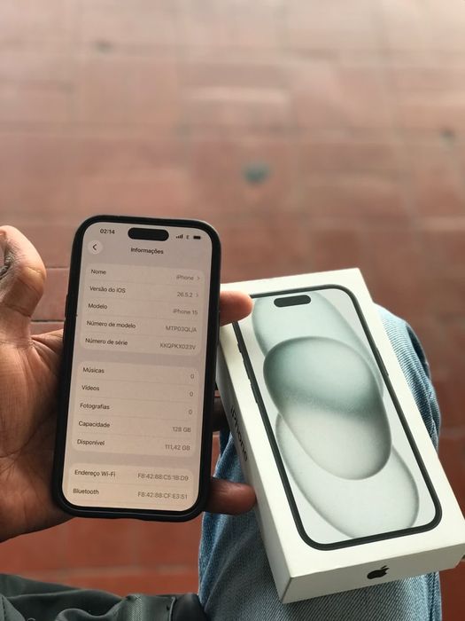 iPhone 15 normal