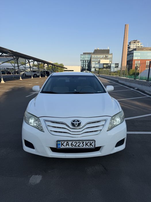 Toyota Camry, 2011