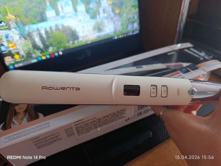 Випрямляч для волосся Rowenta Volumizer