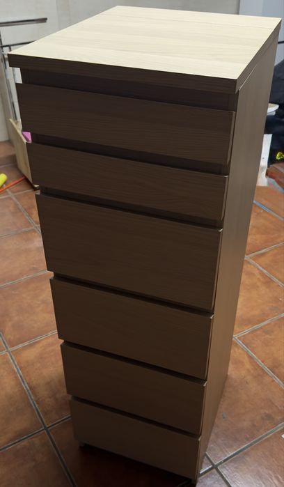 Comoda IKEA com 5 gavetas - efeito carvalho