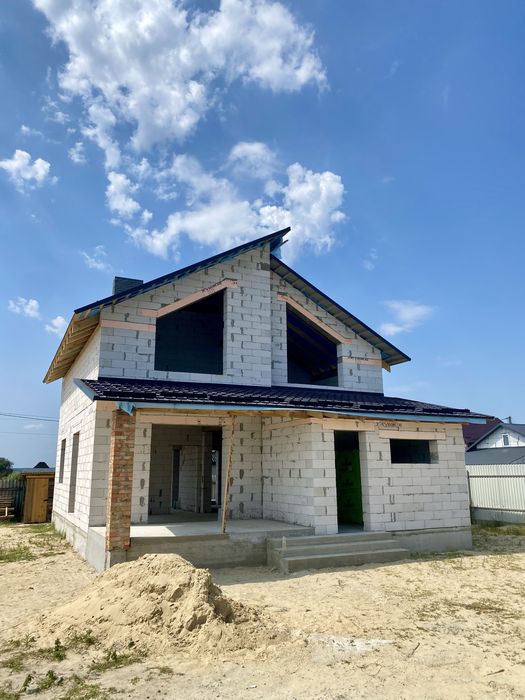 Комплексне будівництво приватних будинків та комерційних об’єктів
