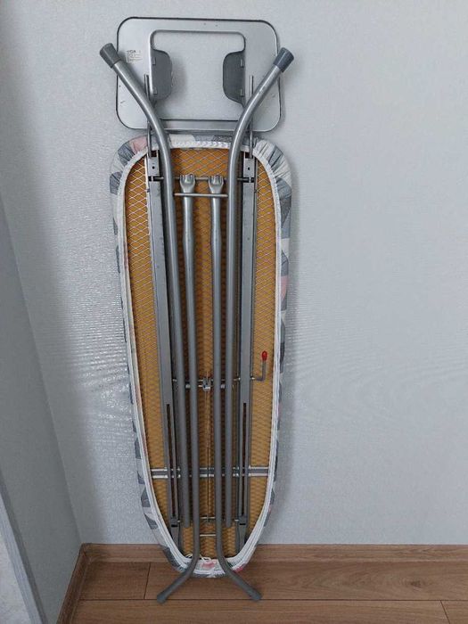 Прасувальна дошка, гладильная доска