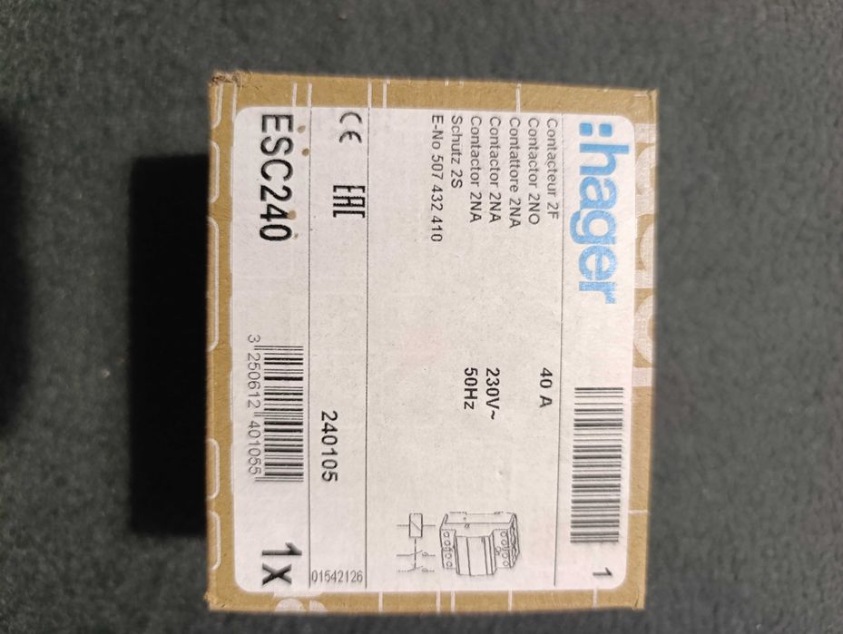 HAGER stycznik modułowy ESC 240 40A