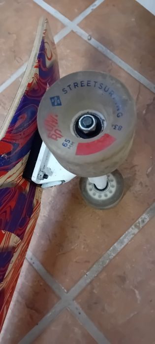 Surfskate street surfing