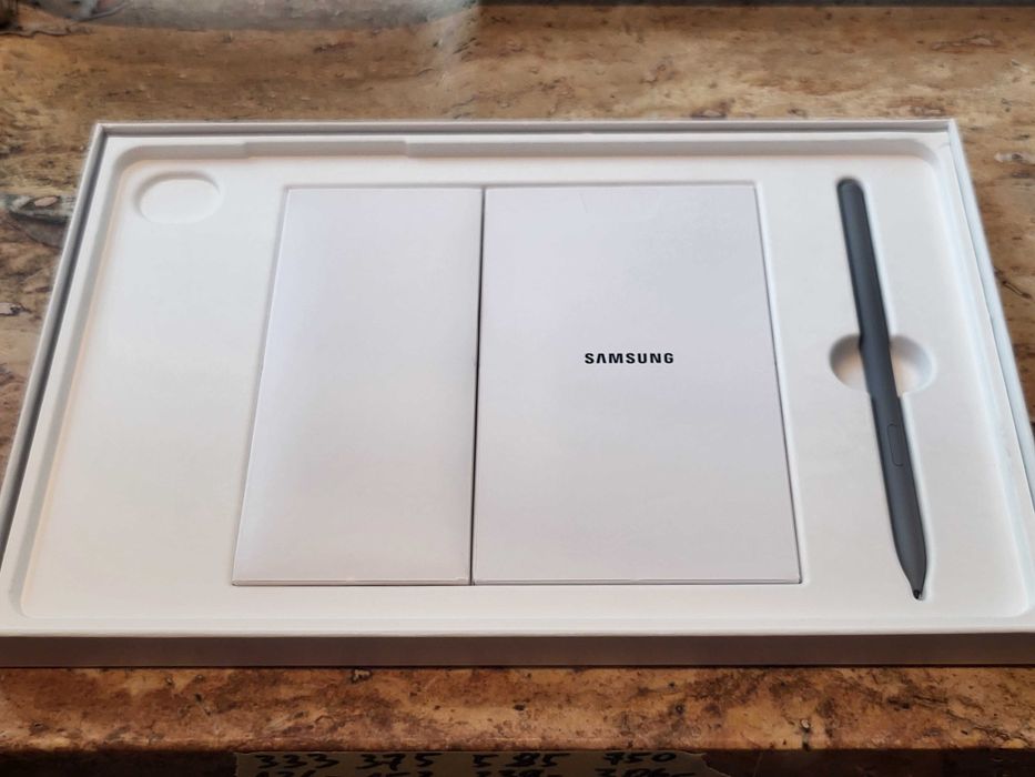 3224/25 Tablet Samsung Galaxy Tab S9 FE 5G 6GB/128GB NOWY!!