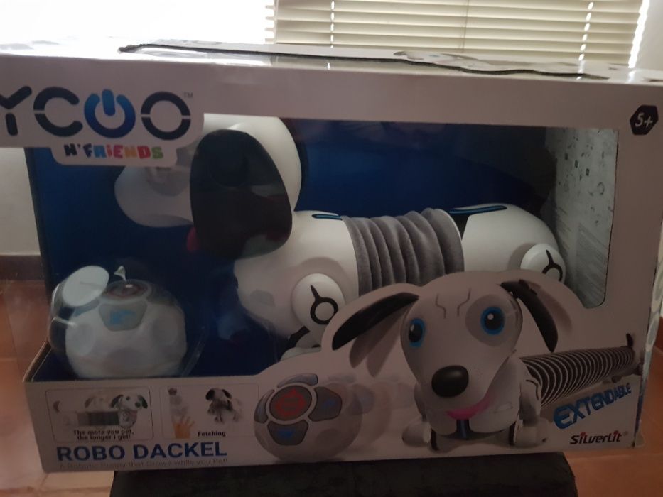 cão robo dackel novo
