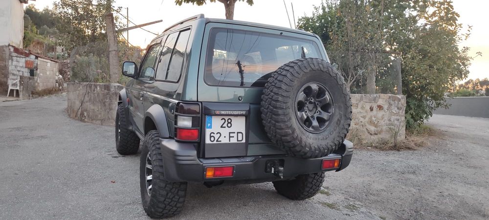 Mitsubishi Pajero 2.5 TD GLX Reservado